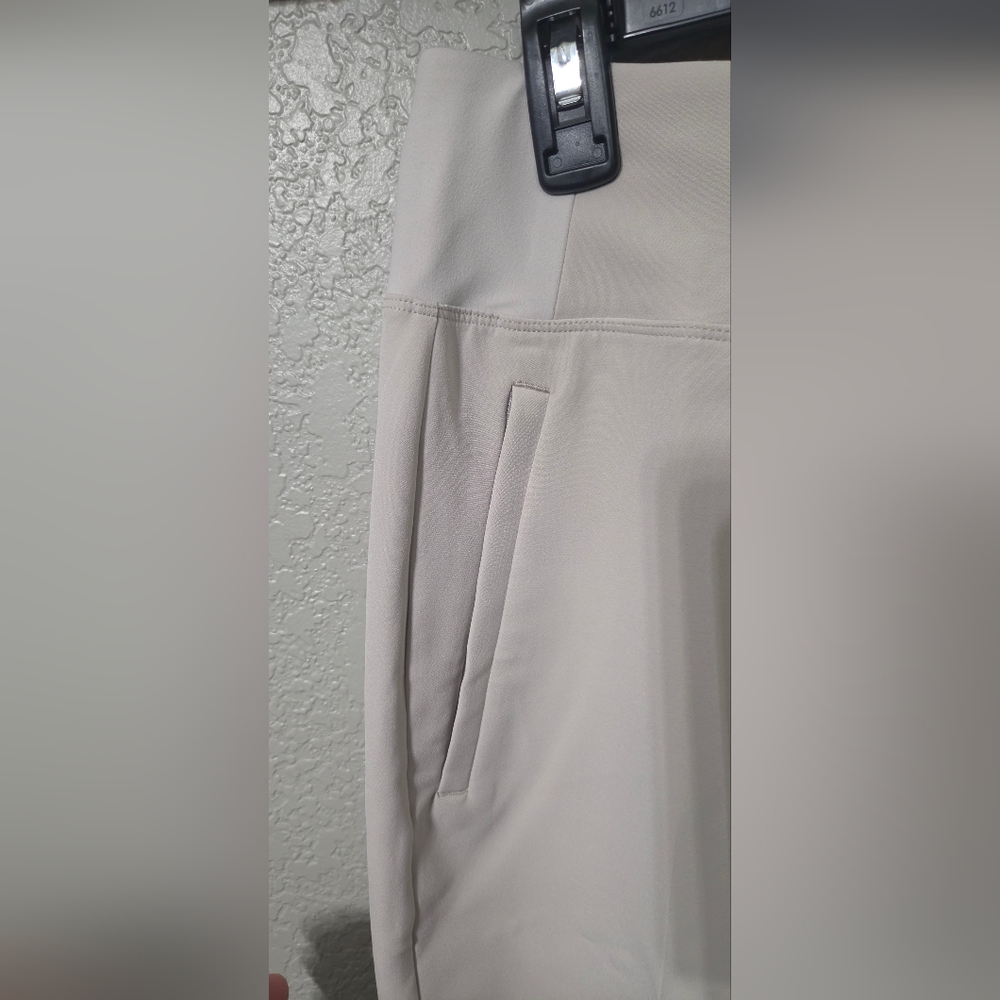 Athleta Endless High Rise Ankle Pant Size 2P Cream Color - Picture 5 of 8